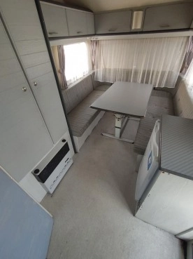                         Chateau Chiara 380, 1989 r. - zdjęcie 8
                        