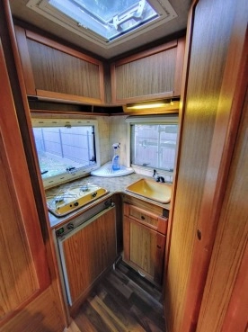                         Kamper Mercedes-Benz MB100 KARMANN, gotowy do wyjazd - zdjęcie 21
                        