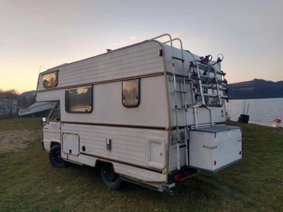                         Mitsubishi L300 2.5 TD członek rodziny... - zdjęcie 2
                        