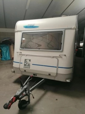                         Knaus Azur 450 1998 r., dmc 1200 kg - zdjęcie 6
                        