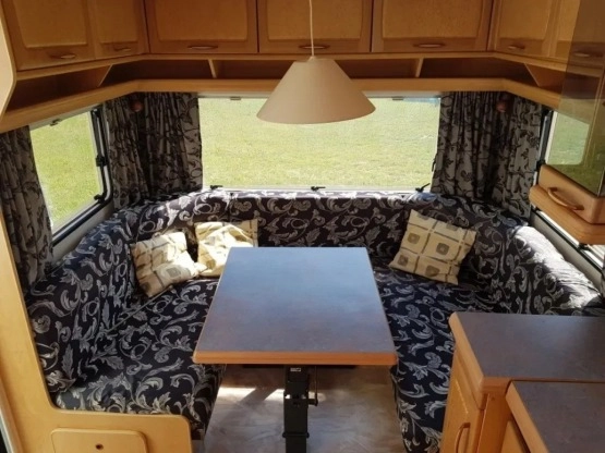                         Hobby 540 Exclusive, rok 2001, dmc 1500 kg. Stan bdb - zdjęcie 6
                        