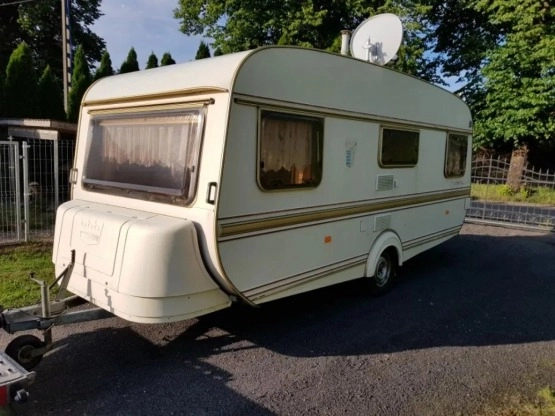                         Przyczepa kempingowa TABBERT Comtesse 515, 5.5 m, rok 1990, przedsionek. Stan BDB - zdjęcie 1
                        