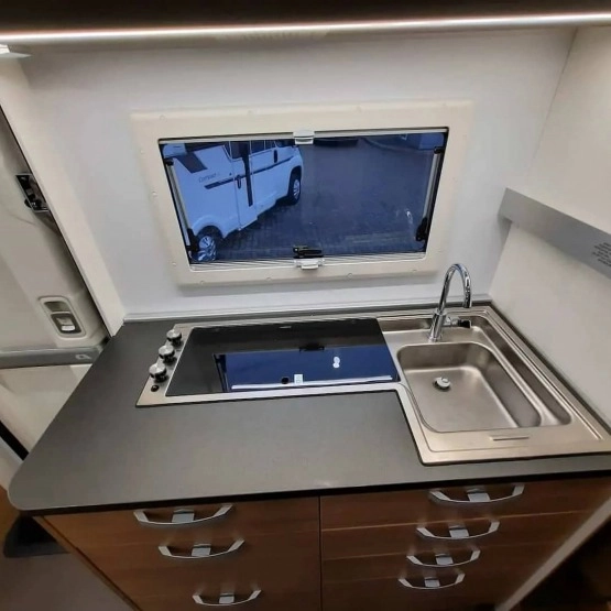                         Łódź-wynajem kampera KamperyCentrum.pl - zdjęcie 5
                        