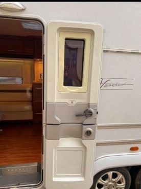                         Przyczepa Tabbert Verdi, 2011 r. - zdjęcie 2
                        