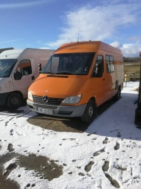                        Kamper Mercedes Sprinter 208 CDI - zdjęcie 6
                        