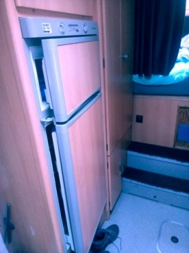                         Sprinter 2.7 CDI 180 KM, kamper automat - zdjęcie 16
                        