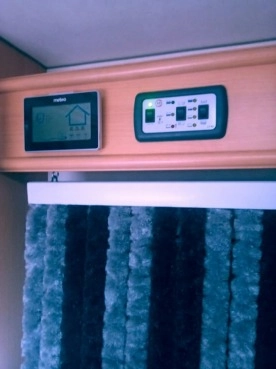                         Sprinter 2.7 CDI 180 KM, kamper automat - zdjęcie 9
                        