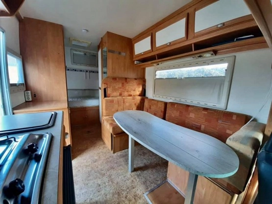                         Kamper Fiat Ducato w zabudowie Frankia, 1998 r. - zdjęcie 8
                        