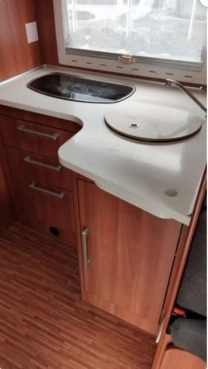                         Kamper Laika Fiat Ducato 2,3, 2010 r. - zdjęcie 10
                        