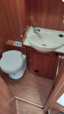                         Kamper Laika Fiat Ducato 2,3, 2010 r. - zdjęcie 8
                        