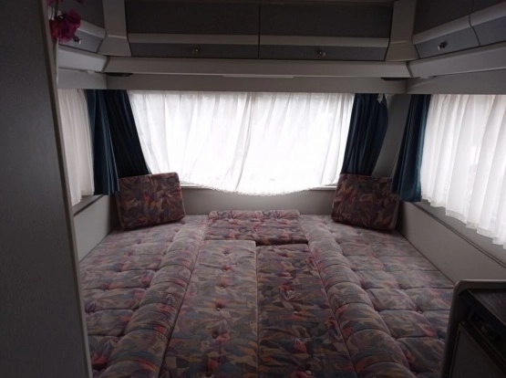                         Beyerland Vitesse 400 z 1995 r. - zdjęcie 13
                        