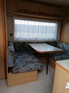                         Adria Unica 502 1998 r., DMC 1300 kg, markiza, mover, bojler wody, bagażnik na rowery, dwa osobne łóżka - zdjęcie 6
                        