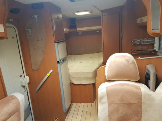                         Sprzedam Kampera Fiat Ducato - zdjęcie 4
                        