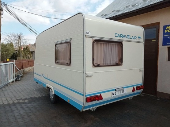                        Przyczepa Caravelair Silver 395 z 2000 r. - zdjęcie 4
                        