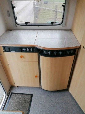                         Przyczepa Dethleffs Edition 380 - zdjęcie 7
                        