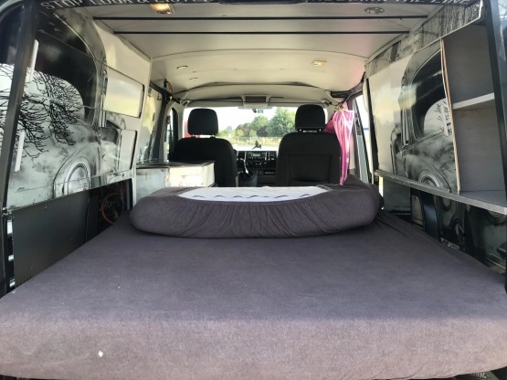                         Kamper Transporter Volkswagen - zdjęcie 4
                        