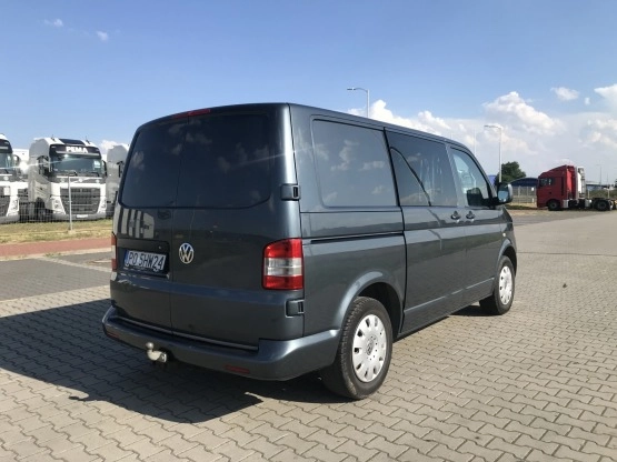                         Kamper Transporter Volkswagen - zdjęcie 5
                        
