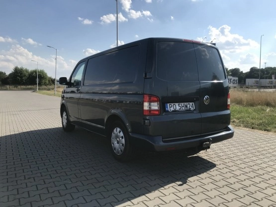                         Kamper Transporter Volkswagen - zdjęcie 8
                        