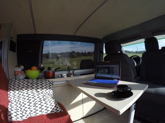                         Kamper Mercedes Vito 2,2 CDI - zdjęcie 2
                        