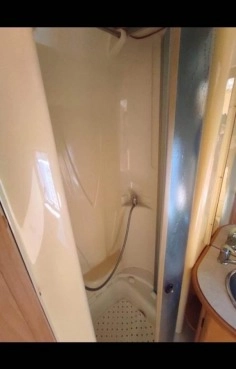                         Przyczepa Caravelair 610, rok 2008 - zdjęcie 8
                        