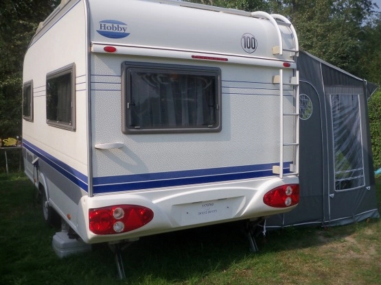                         Sprzedam Hobby 400 - zdjęcie 11
                        