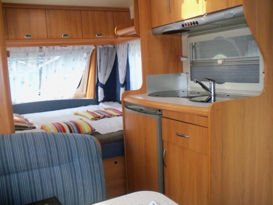                         Sprzedam Hobby 400 - zdjęcie 12
                        