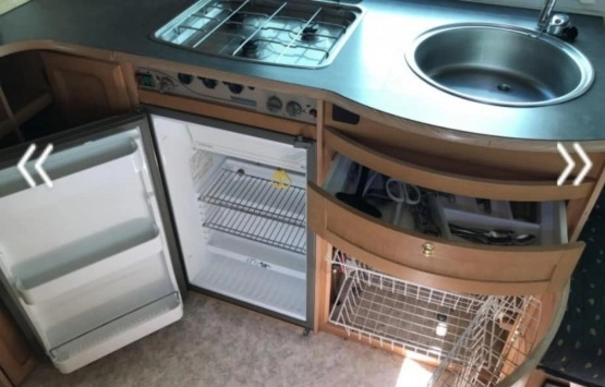                         Przyczepa kempingowa Adria 4/5 osobowa, 1999 r., solar - zdjęcie 7
                        