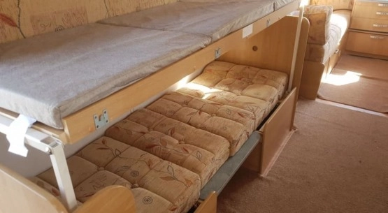                         Przyczepa kempingowa Lunar Quasar z 2008 r. - zdjęcie 9
                        