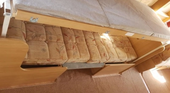                         Przyczepa kempingowa Lunar Quasar z 2008 r. - zdjęcie 17
                        