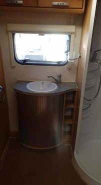                         Przyczepa kempingowa Lunar Quasar z 2008 r. - zdjęcie 19
                        