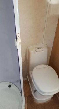                         Przyczepa kempingowa Lunar Quasar z 2008 r. - zdjęcie 7
                        