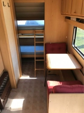                         Przyczepa kempingowa Knaus - zdjęcie 7
                        