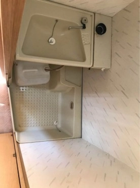                         Przyczepa kempingowa Knaus - zdjęcie 9
                        