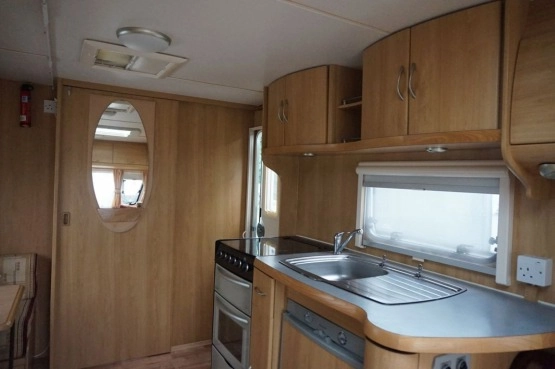                         LUNAR CLUBMAN 530-4 - zdjęcie 16
                        