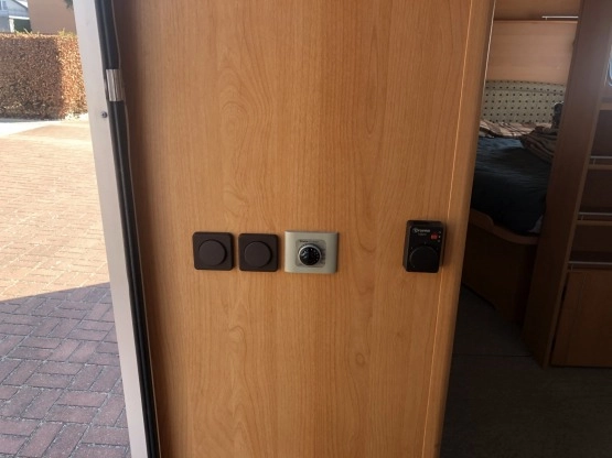                         Adria Unica 502 DP - zdjęcie 10
                        