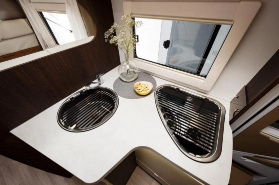                         Benimar Sport 323, 2021 r. - zdjęcie 14
                        