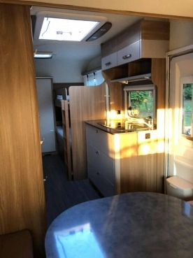                         Burstner Premio Plus 510TK cesja leasingu 2019r. - zdjęcie 7
                        