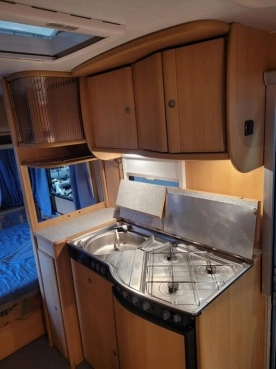                         Przyczepa Dethleffs Camper - zdjęcie 8
                        