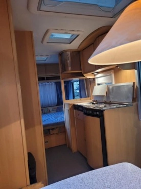                         Przyczepa Dethleffs Camper - zdjęcie 9
                        