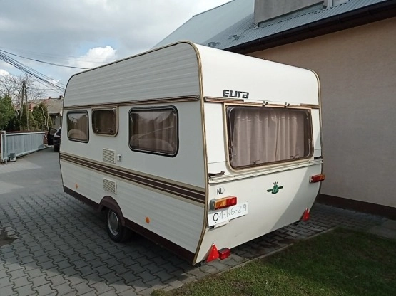                         Eura Caravan 390, 1985 r. - zdjęcie 2
                        