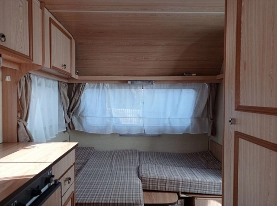                         Eura Caravan 390, 1985 r. - zdjęcie 7
                        