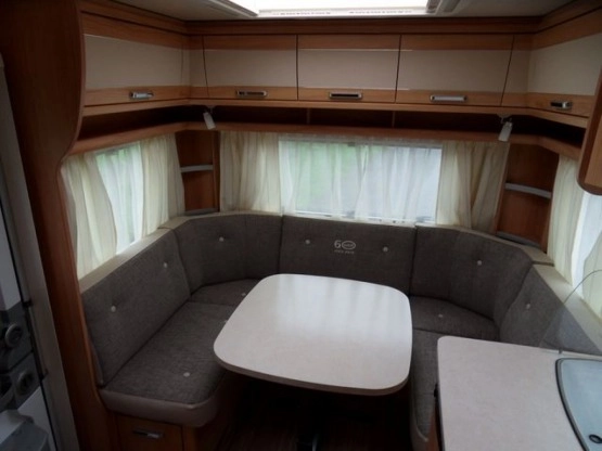                         Przyczepa kempingowa WILK VIDA 450 HTD  - zdjęcie 9
                        