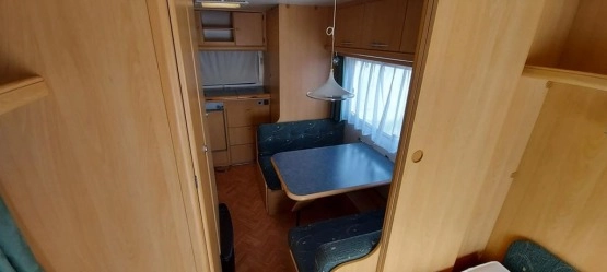                         Sprzedam przyczepę Adria, dmc 900 kg, z dużym namiotem Izabella - zdjęcie 5
                        