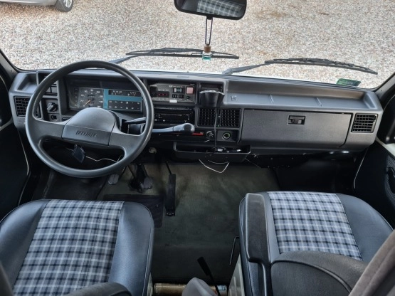                         Fiat Ducato 1.9 D w zabudowie Dethleffs - zdjęcie 4
                        