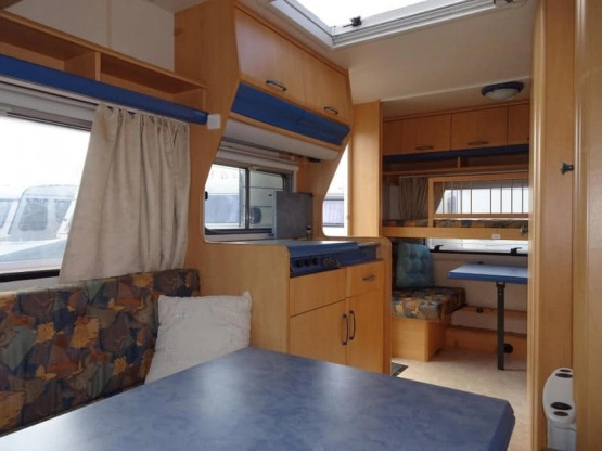                         Hobby de Luxe 400, 1998 r., DMC 1350 kg - zdjęcie 3
                        