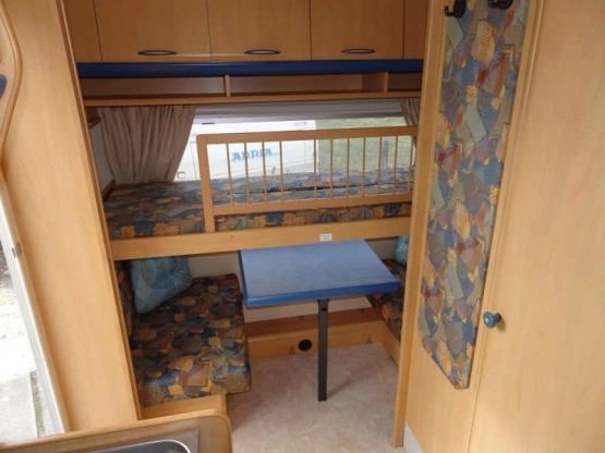                         Hobby de Luxe 400, 1998 r., DMC 1350 kg - zdjęcie 5
                        