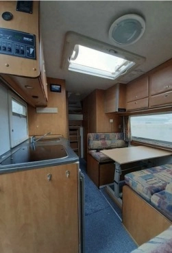                         Sprzedam kampera  - zdjęcie 13
                        