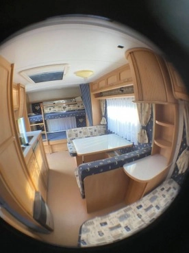                         Przyczepa kempingowa Burstner 5-6 osób, łóżka piętrowe, mover, zarejestrowana - zdjęcie 2
                        