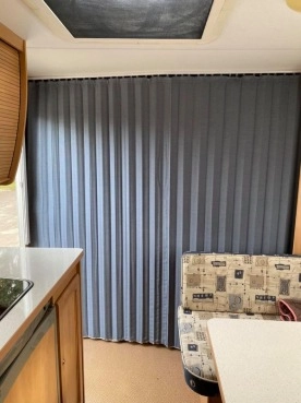                         Przyczepa kempingowa Burstner 5-6 osób, łóżka piętrowe, mover, zarejestrowana - zdjęcie 5
                        