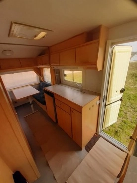                         Przyczepa kempingowa Home Car 44, dmc 1300 kg - zdjęcie 9
                        